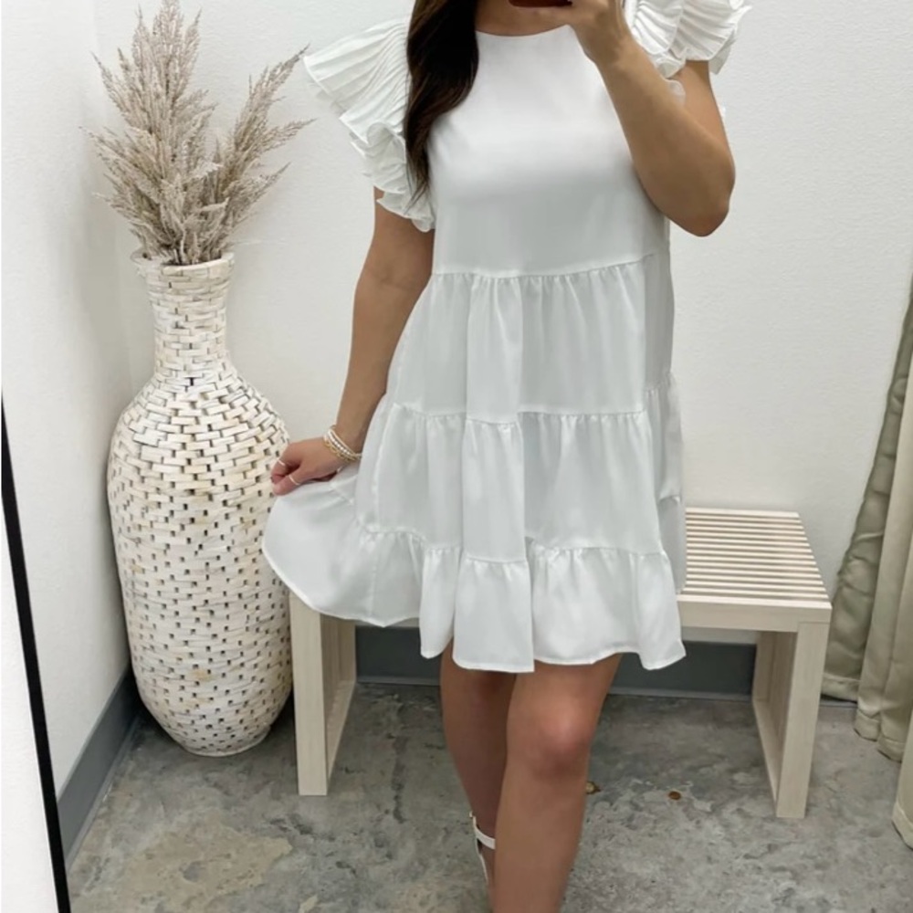 Elegant White Ruffle Sleeve Dress